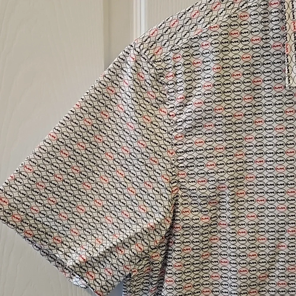 MK Logo Causal Button-down - Picture 4 of 7
